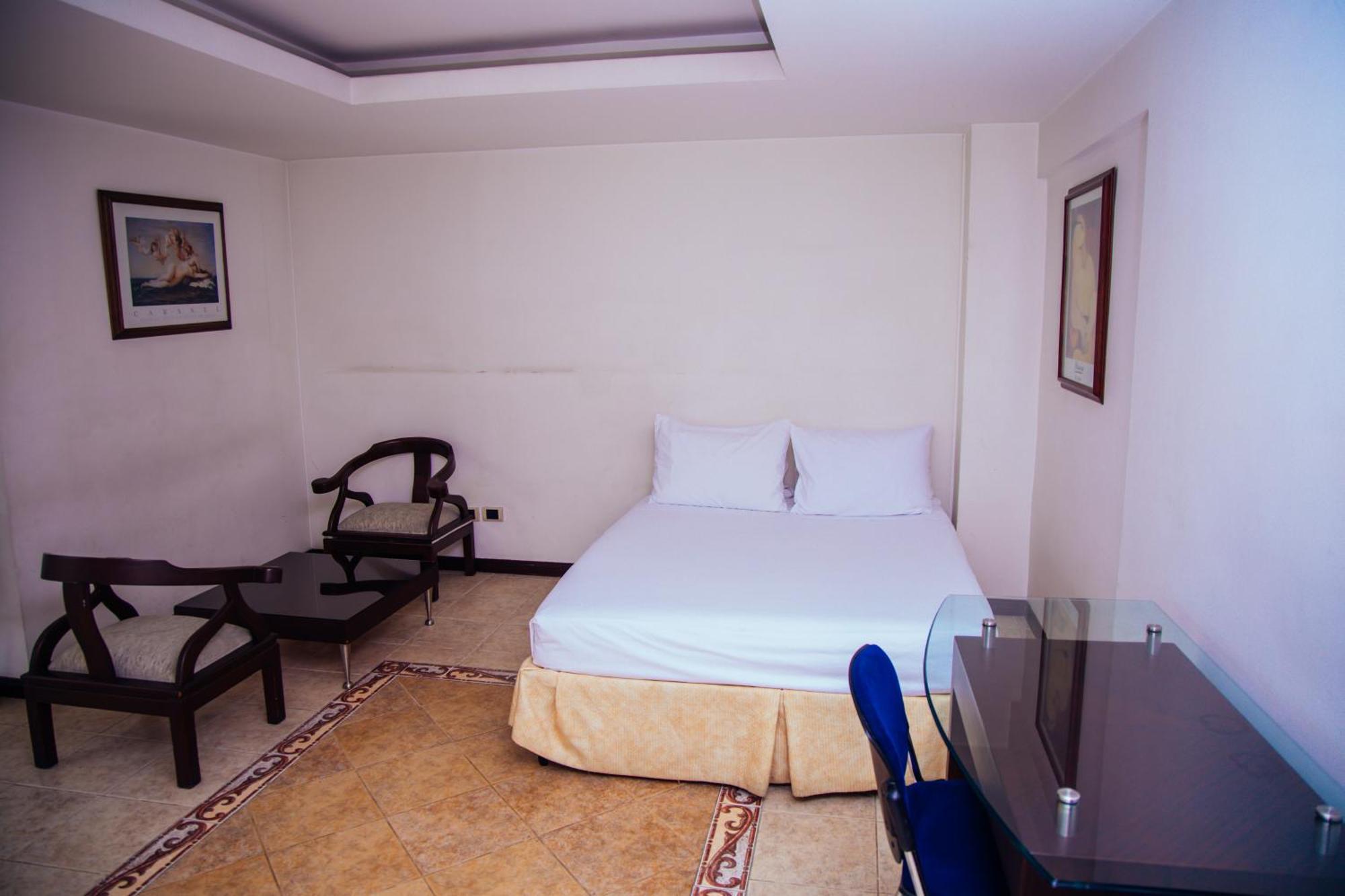Hotel Plaza Las Americas Кали Экстерьер фото