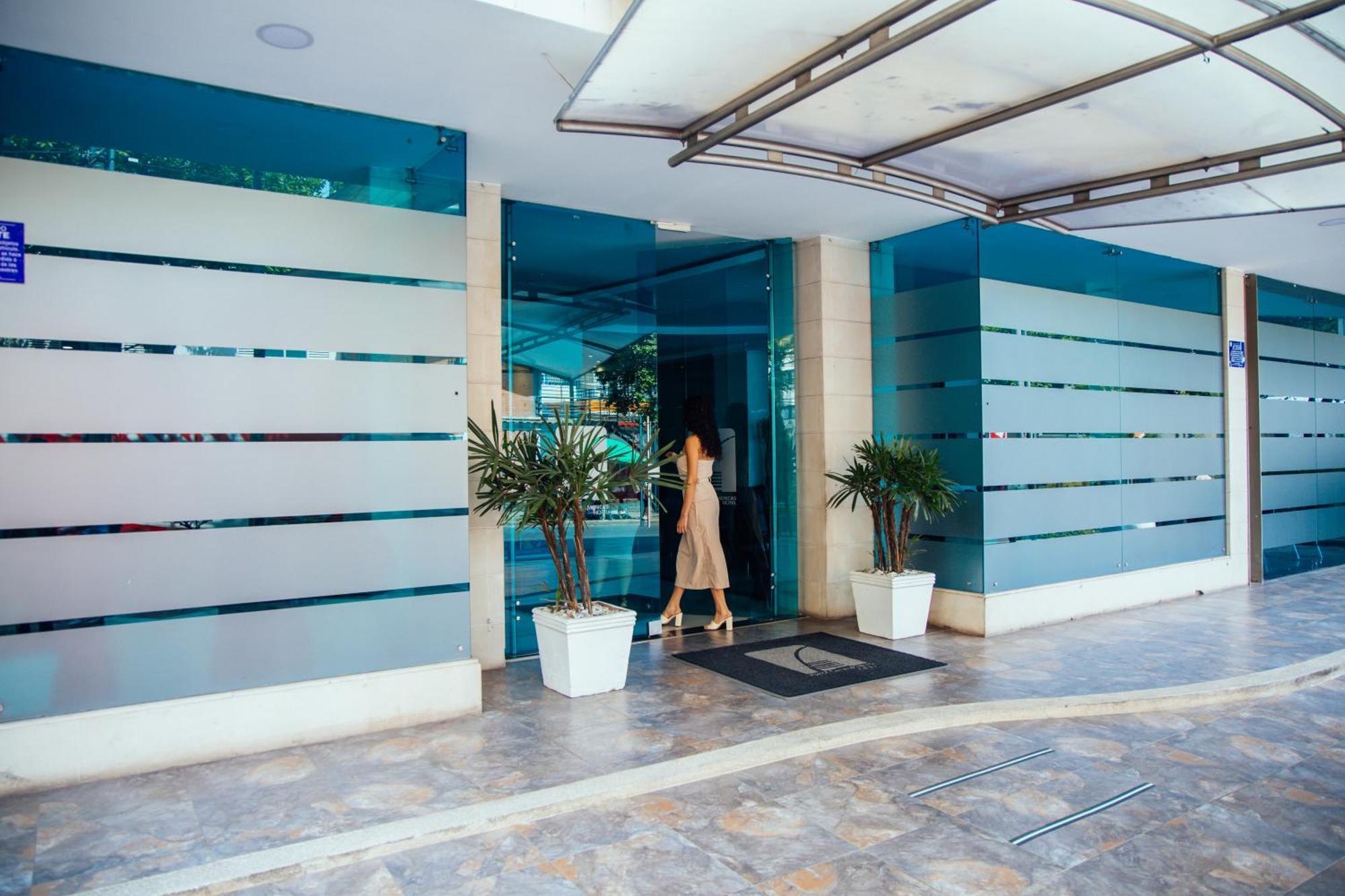 Hotel Plaza Las Americas Кали Экстерьер фото